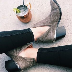 Jeffrey Campbell Cromwell Bootie